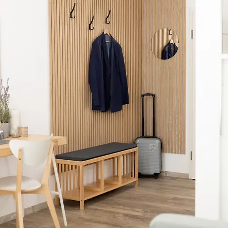 Apart4Me Scandi Apartment Geislingen Zentral Mit Parkplatz Geislingen an der Steige Exterior photo