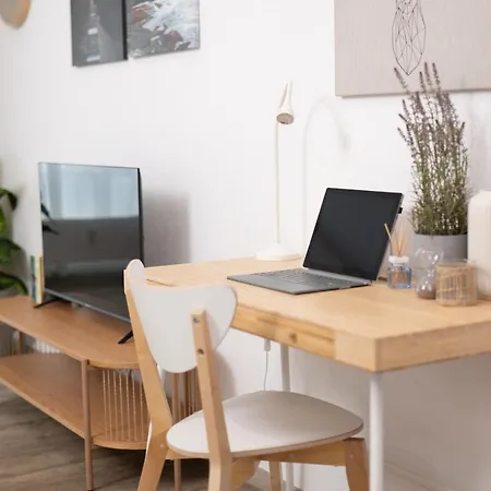 Apart4Me Scandi Apartment Geislingen Zentral Mit Parkplatz Geislingen an der Steige Exterior photo
